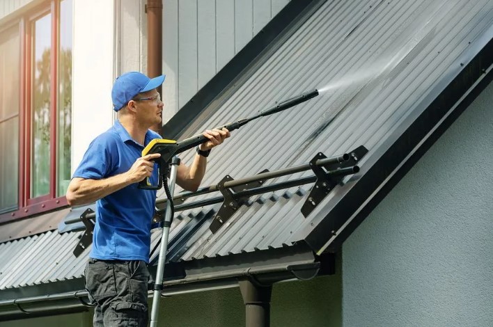 Roofing Maintenance: A Comprehensive Guide to Protecting Your Investment